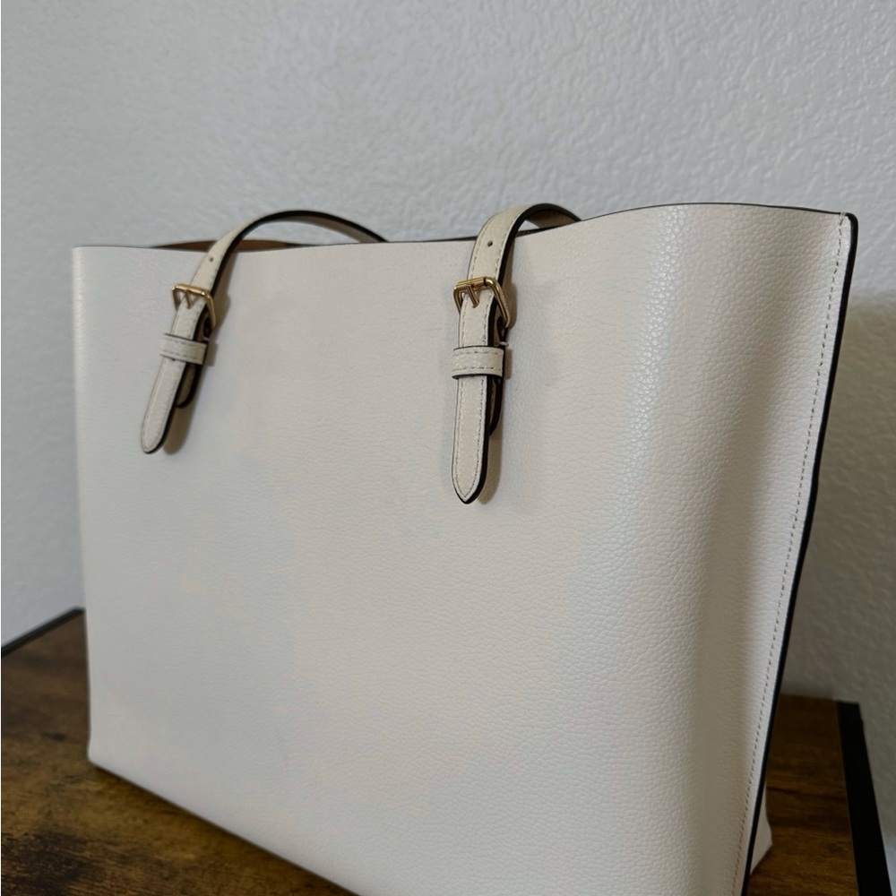 Coach Cream Leather Tote with Gold Hardware - Picture 3 of 3